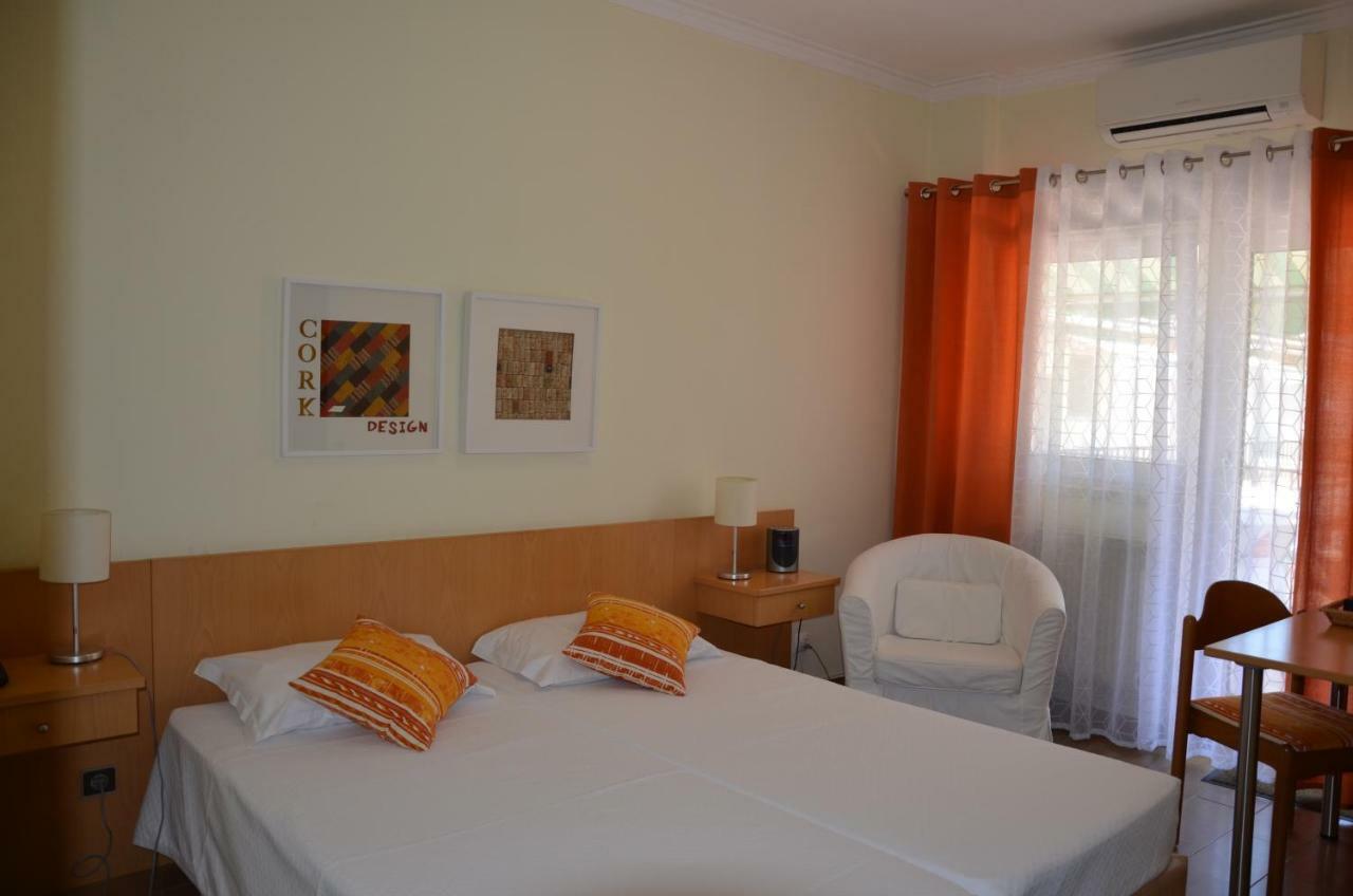 Abla Guest House Carcavelos  Zewnętrze zdjęcie